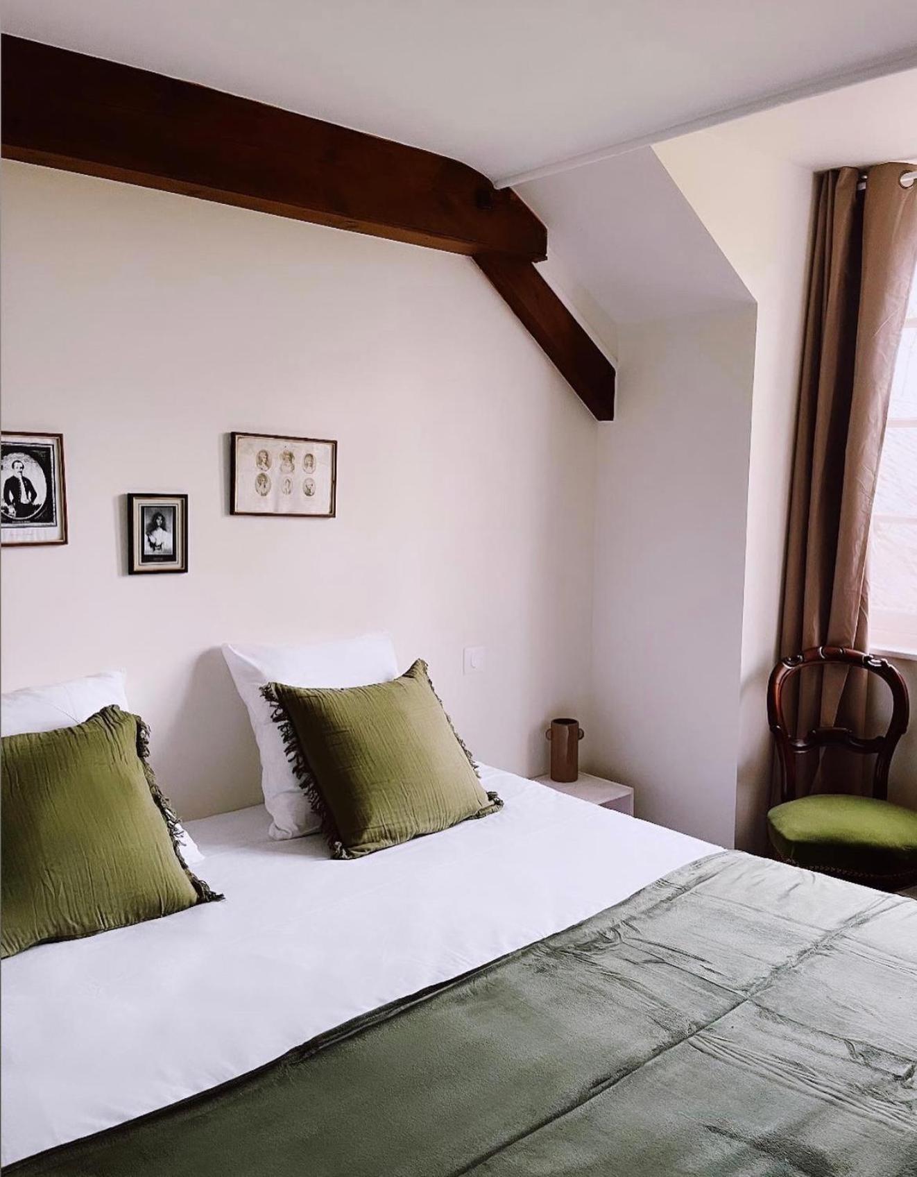 Neufmesnil Abbaye De Blanchelande Bed & Breakfast エクステリア 写真