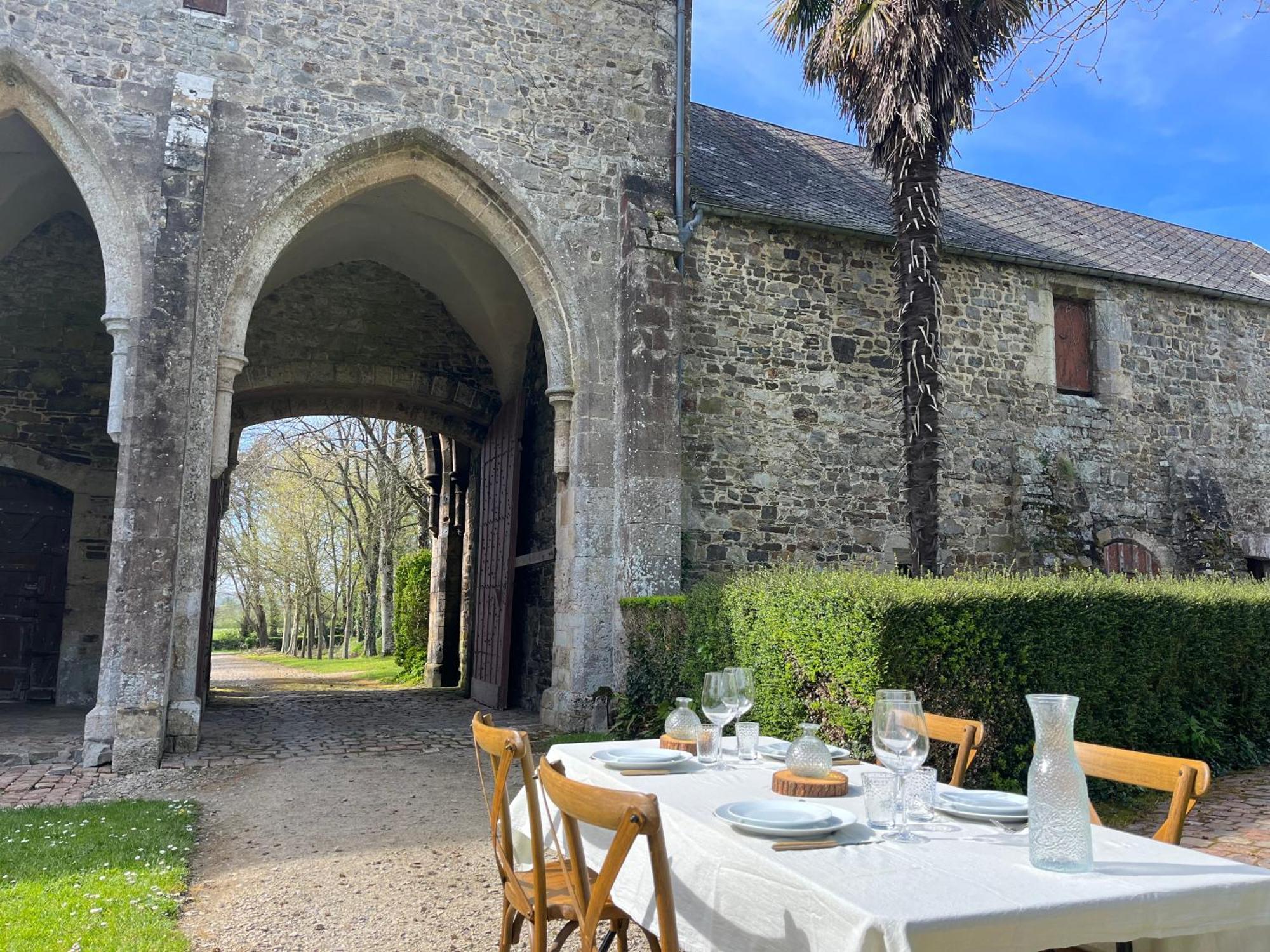 Neufmesnil Abbaye De Blanchelande Bed & Breakfast エクステリア 写真