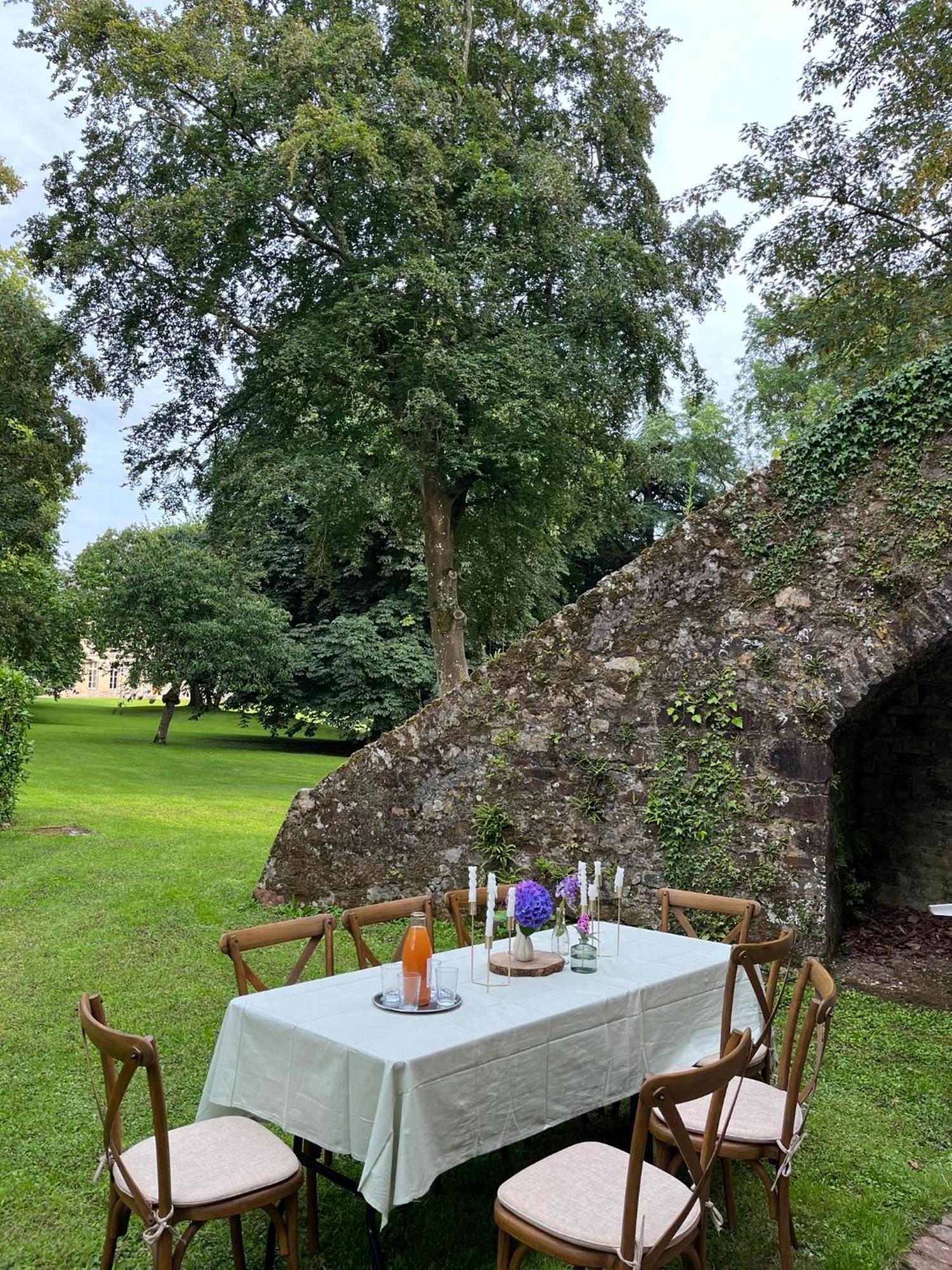 Neufmesnil Abbaye De Blanchelande Bed & Breakfast エクステリア 写真